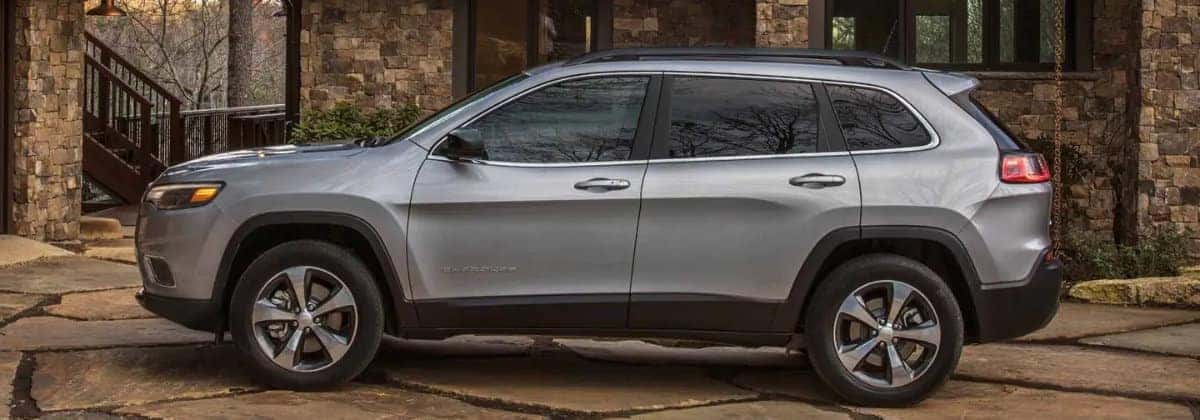 The powerful 2022 Jeep Cherokee near Floresville TX