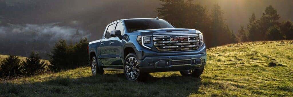 2026 GMC Sierra 1500 vs 2026 Toyota Tundra near Downers Grove, IL