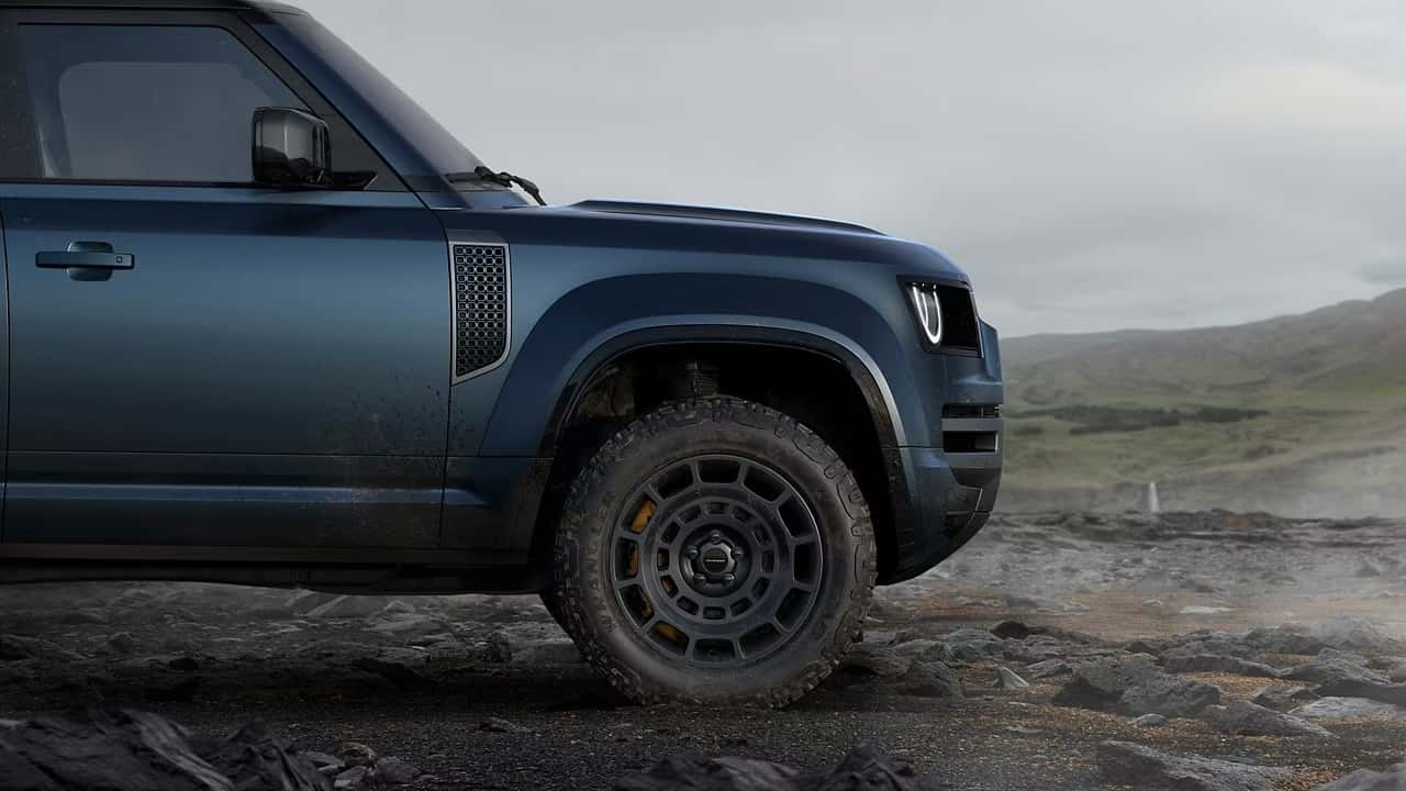 2026 defender octa exterior view