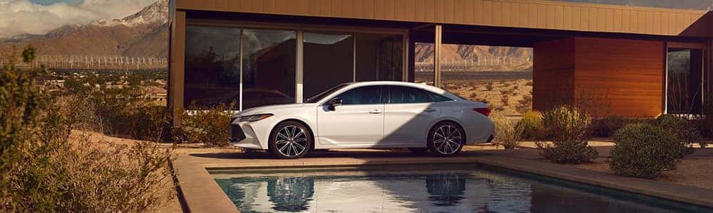 2019 Toyota Avalon Exterior banner