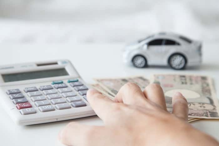 Calculating used car refinancing