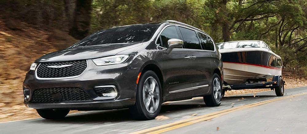 2022 Chrysler Pacifica Hybrid Towing a Boat