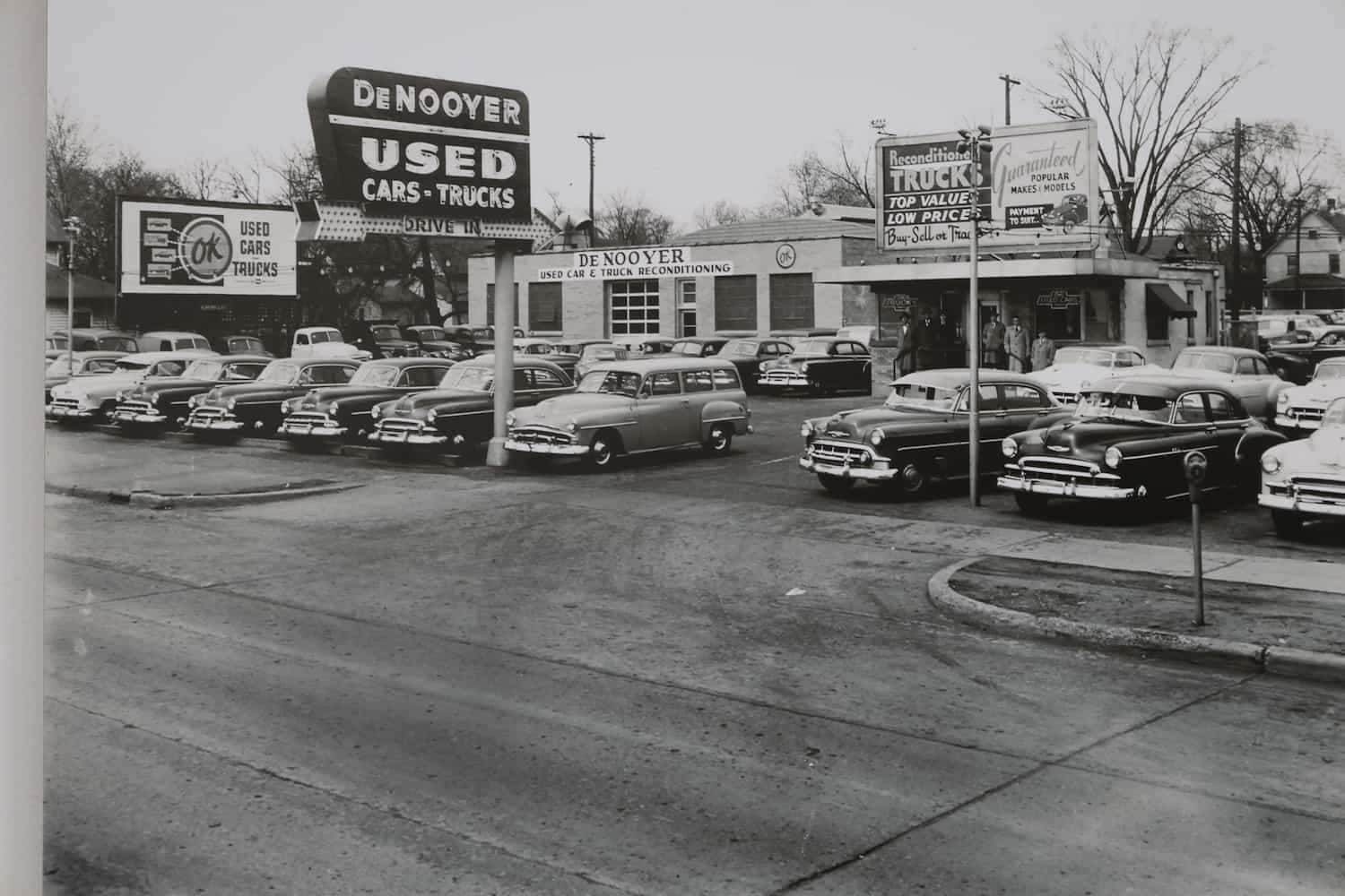 DeNooyer Chevrolet dealership on Wolf Road in Colonie, NY serving Albany and the Capital Region