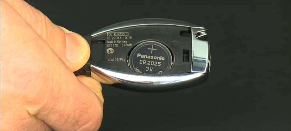 Key Fob Battery Replacement On A Mercedes Benz C Class W204