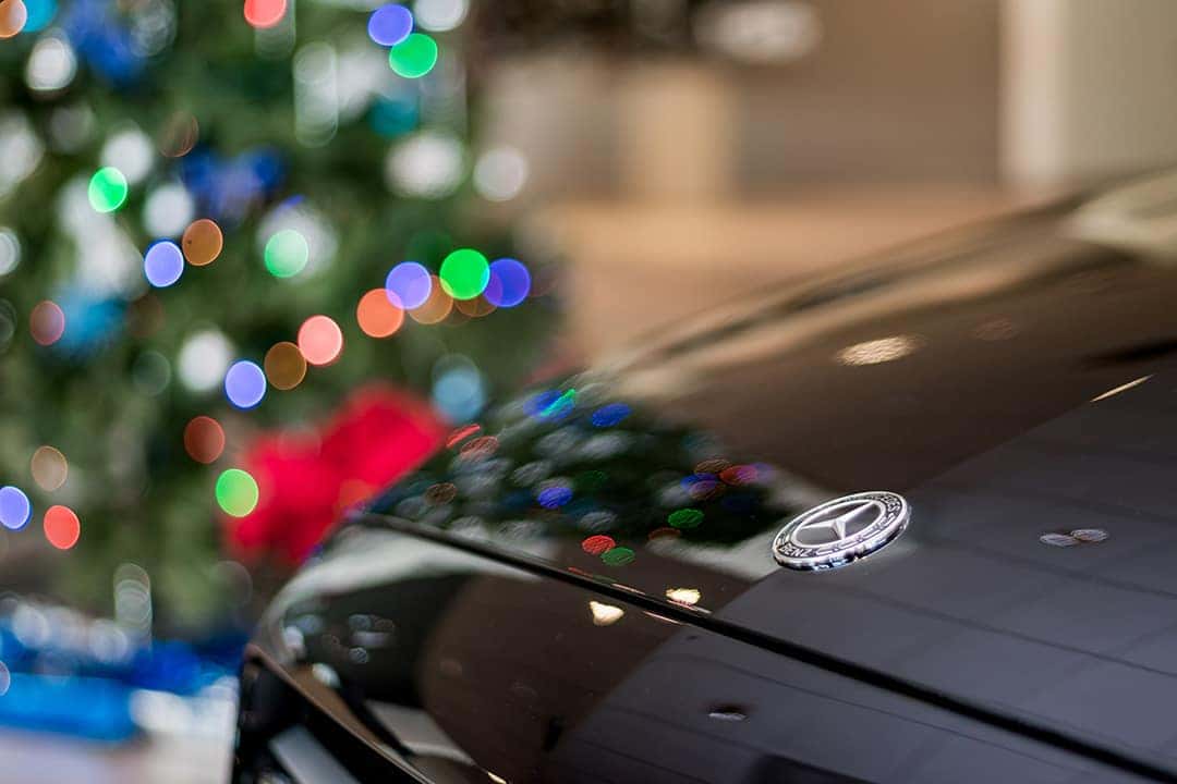 Xmas Mercedes Benz logo