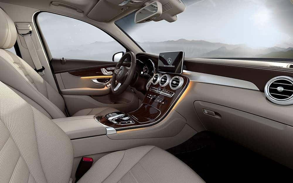 2019 MB GLC Interior Features