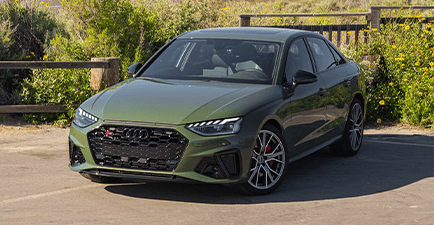 Audi_A4_Sedan