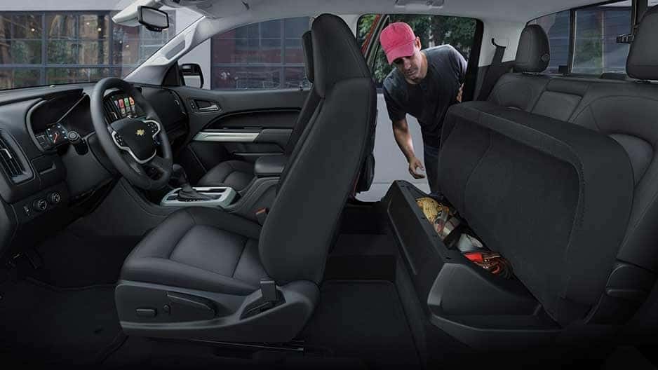 Interior Features of the New Chevrolet Colorado at Garber in Midland, MI