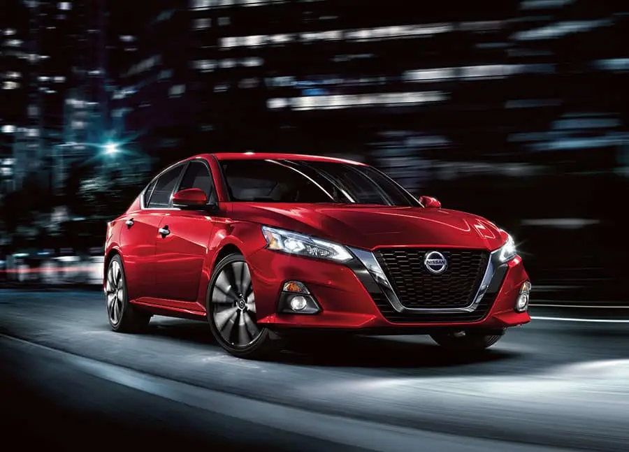 Nissan Sentra Vs Nissan Altima Which Fits You Midsize Or Compact 