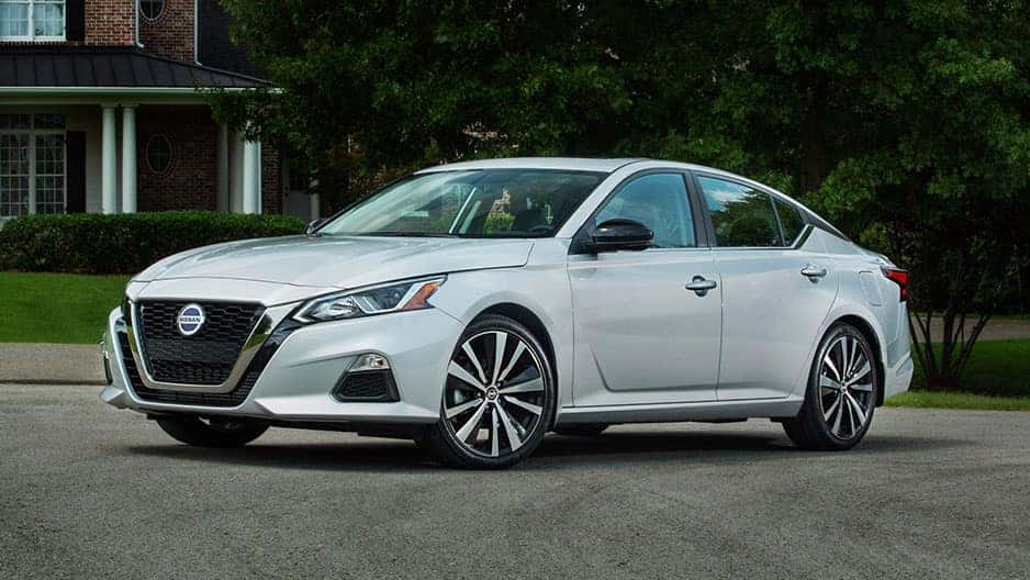 Exterior Features of the New Nissan Altima at Garber in Saginaw, MI