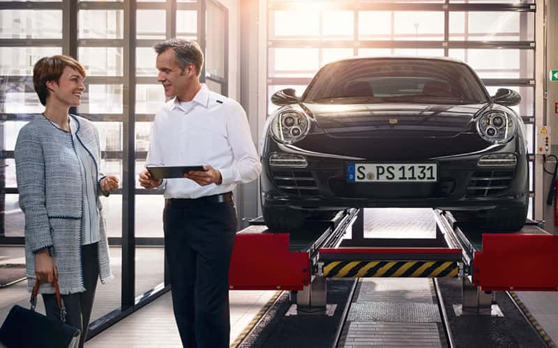 Porsche Service Advisor