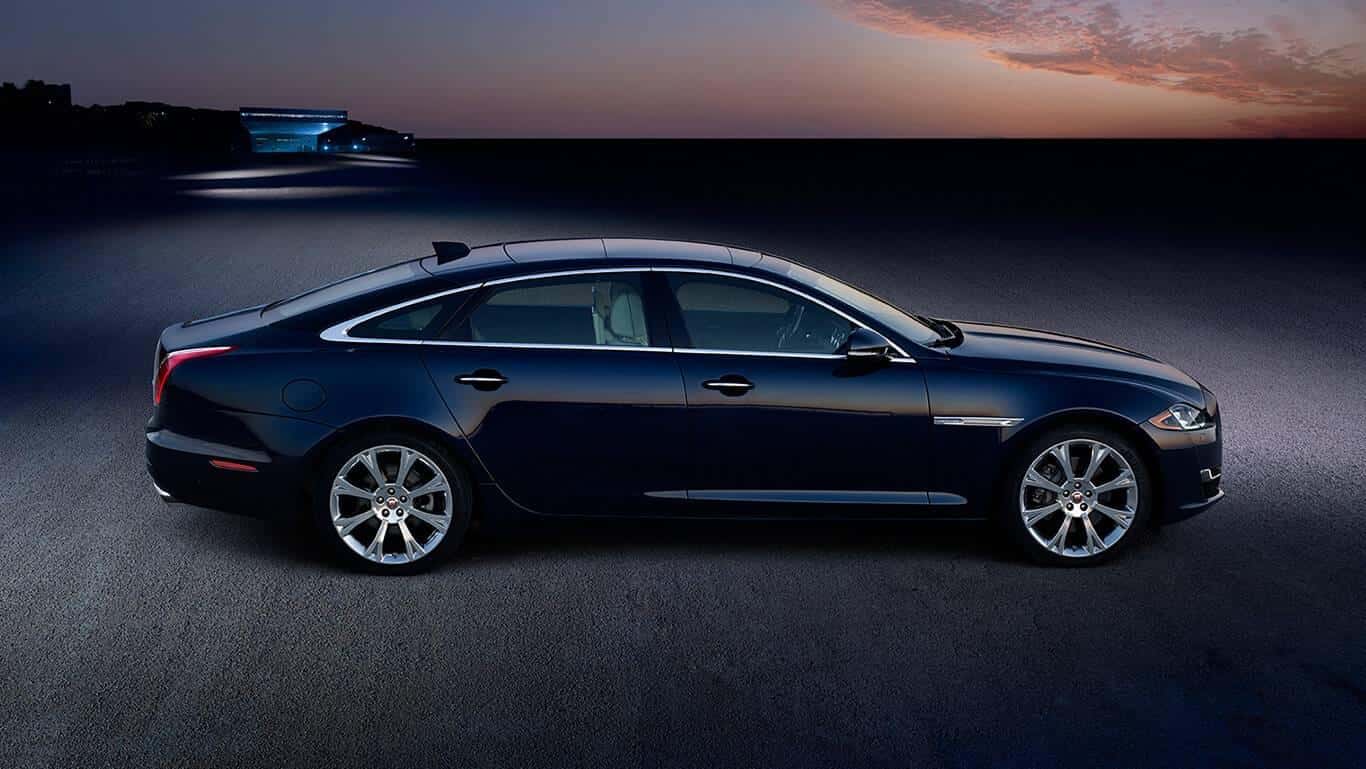 2017 Jaguar XJ Side View