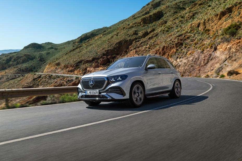 2027 Mercedes-Benz GLE driving in Southern California