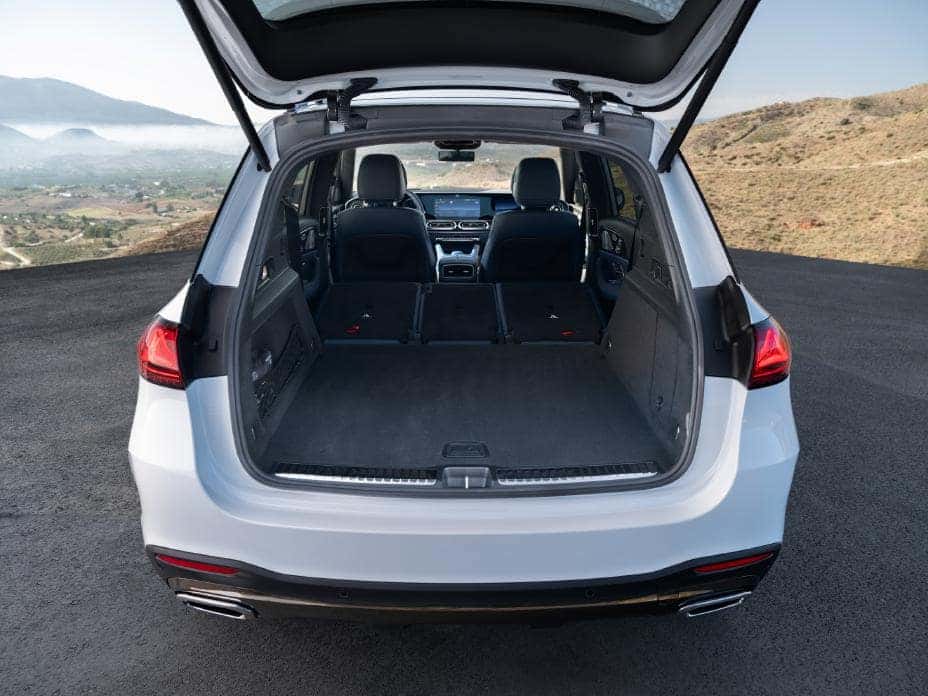 2027 Mercedes-Benz GLE seating and cargo flexibility