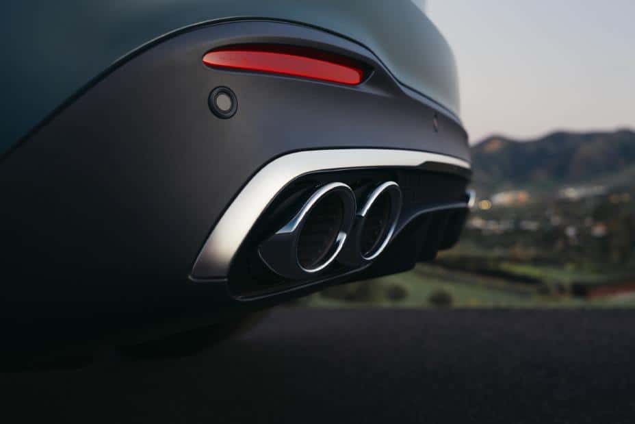 Mercedes-AMG GLE 53 HYBRID rear lighting and AMG exhaust design
