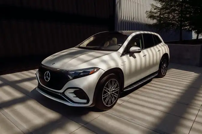 Mercedes-Benz EQS SUV