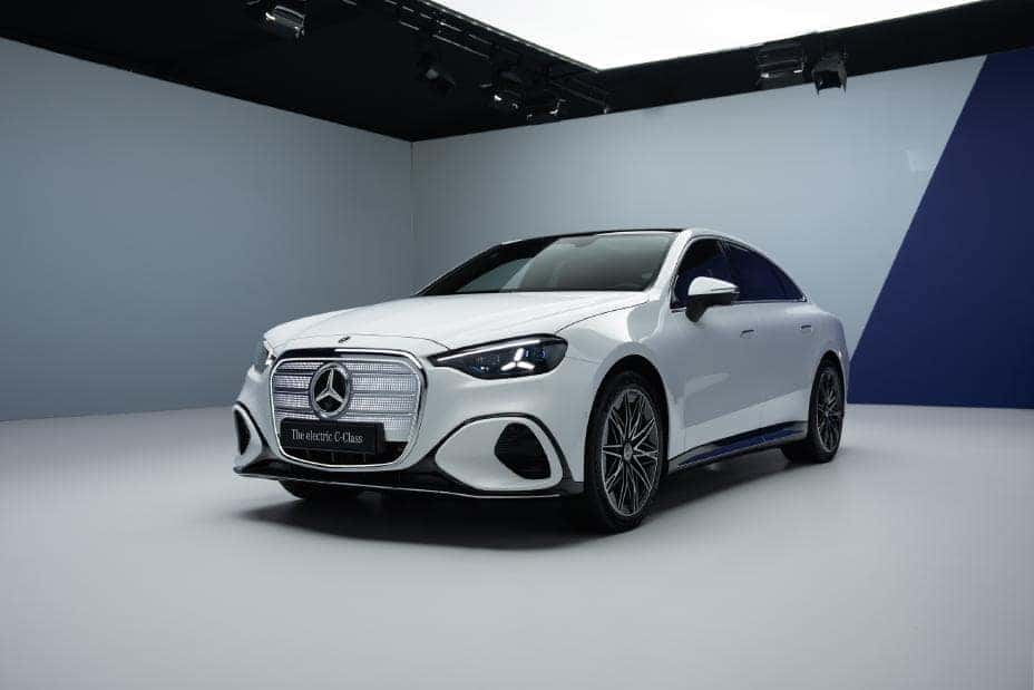 2027-Electric-C-Class-Studio-Front-Driver