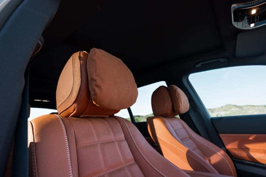 2027 Mercedes-Benz GLE panoramic sunroof and spacious interior