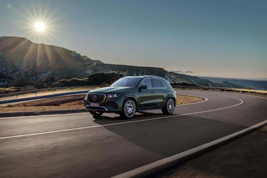 Mercedes-AMG GLE 53 HYBRID side profile