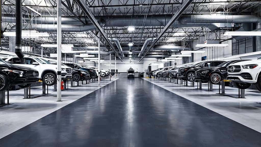 Mercedes-Benz of Laguna Niguel service bay