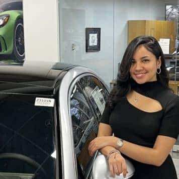 Amy Bezada
