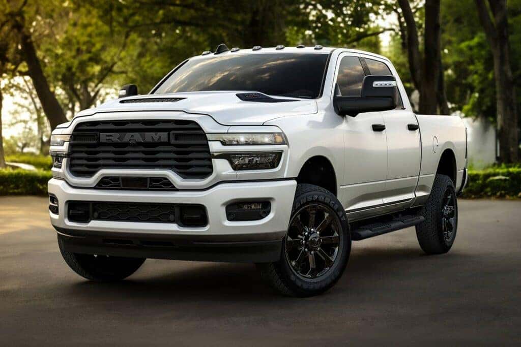 2026_ram_2500_crew-cab-pickup_black-express_fq_oem_1_1600
