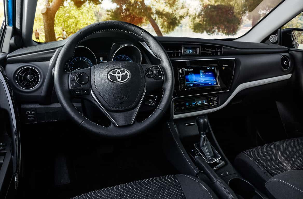 toyota corolla crossover interior