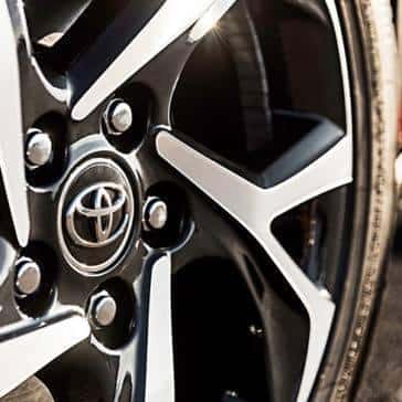 2018 Toyota C-HR XLE Wheel