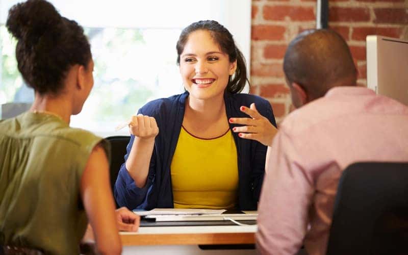 Couple getting an auto loan