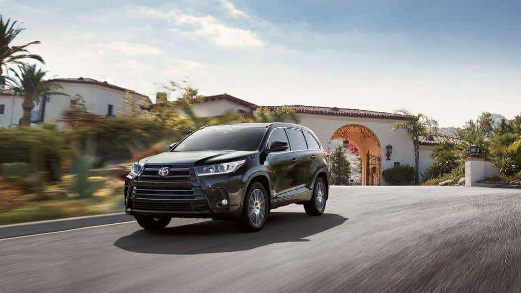 2019 Toyota Highlander vs. 2019 Toyota Sienna Toyota Comparison