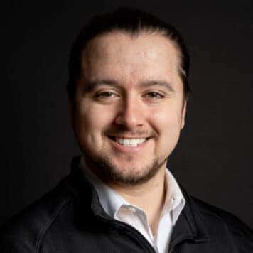 Roberto  Guzman	