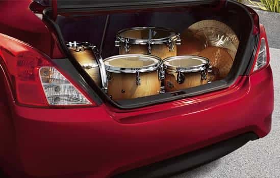 versa sedan interior 1