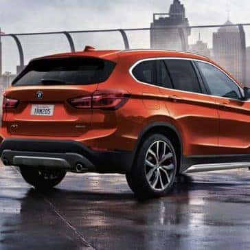 2019-BMW-X1-explore-the-city