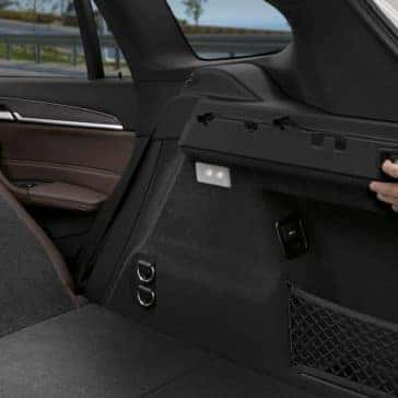 2019-BMW-X1-stow-and-go