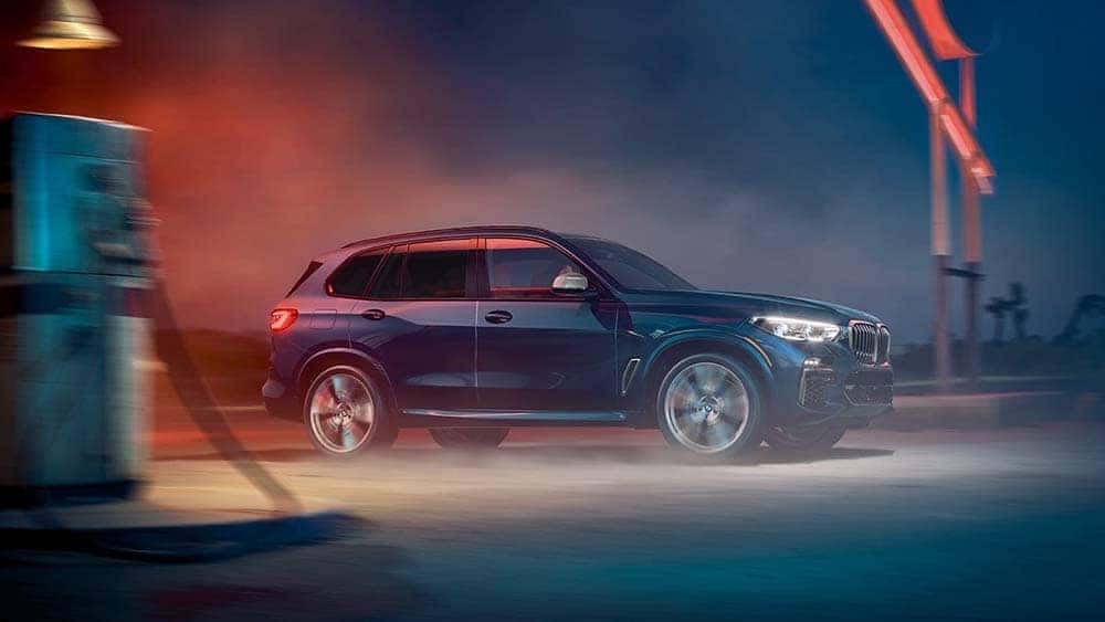 2020 BMW X5 Driving