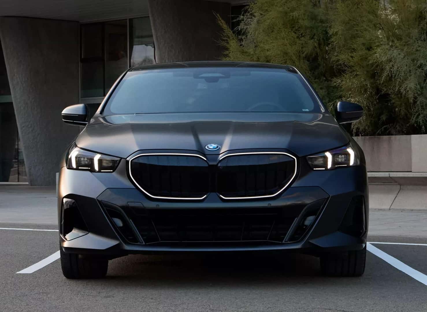 2026 BMW i5 xDrive40 parked