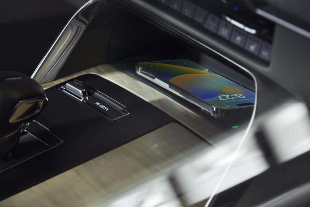 wireless charging pad 2024 cx-90
