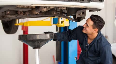 Oil Change Service and Coupons Milwaukee Waukesha Wisconsin