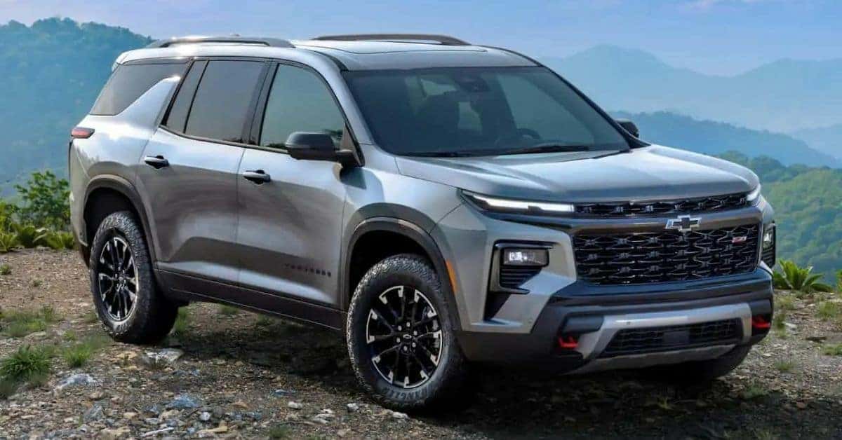 View showing side and front of the 2025 Chevrolet traverse | Sierra Blanca Motors