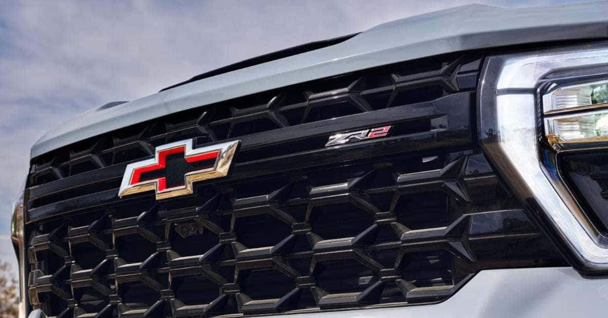 Front view of White 2025 Chevrolet Silverado 3500 HD | Sierra Blanca Motors