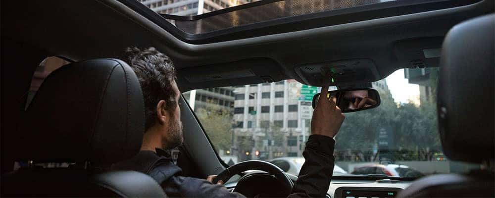 2018 Chevrolet Malibu Opening Sunroof