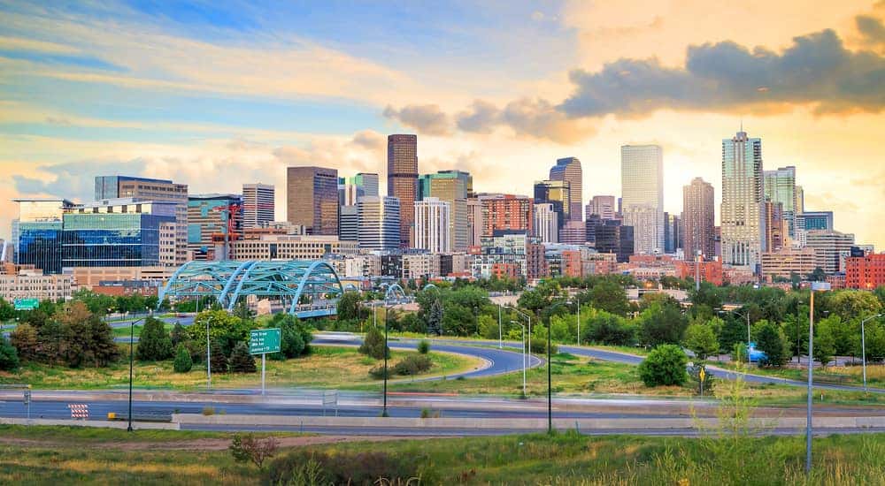 Top Things to Look for in a Used Car Dealership in Colorado