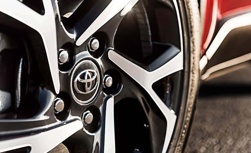 2018 Toyota C-HR XLE wheel