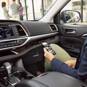 2017 Toyota Highlander Limited black interior with available platinum package dashboard