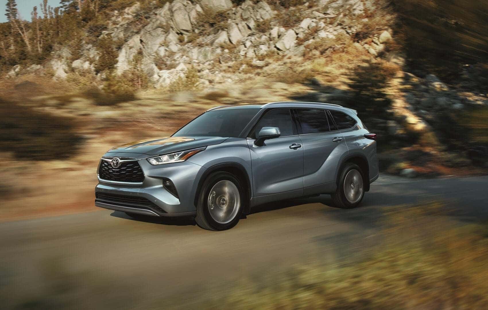 2020 Toyota Highlander Driving