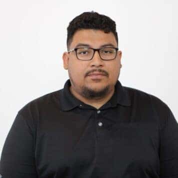 Freddy Hernandez <br><strong style="color:red">Se habla Espanol!</strong>
